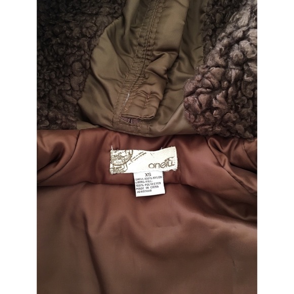 O’Neill puffer jacket - Picture 7 of 8